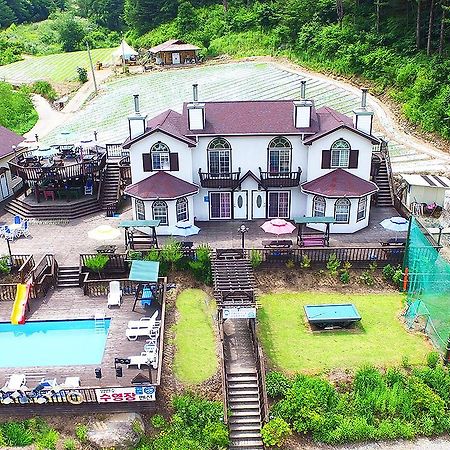Gold Castle Pension Pyeongchang Esterno foto