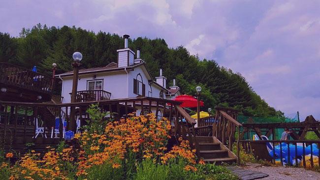 Gold Castle Pension Pyeongchang Esterno foto