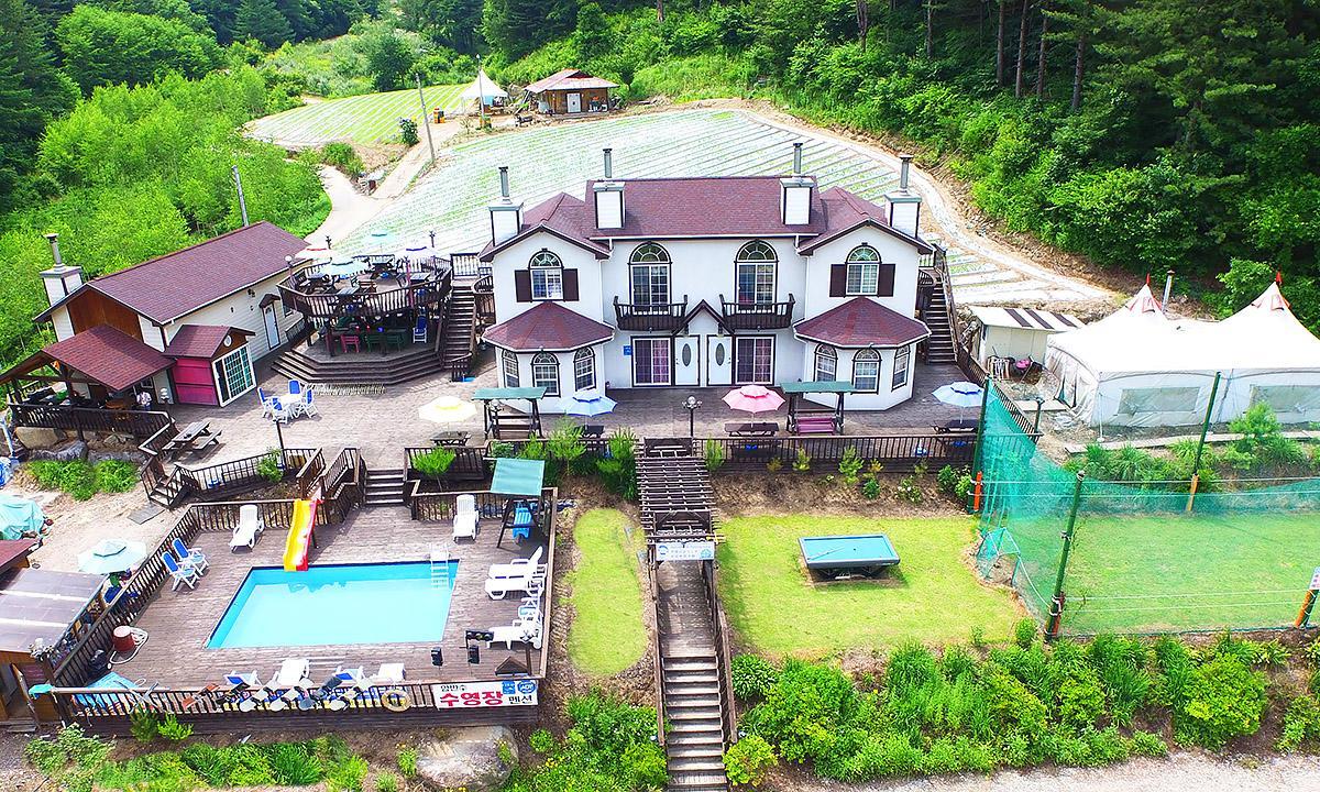 Gold Castle Pension Pyeongchang Esterno foto